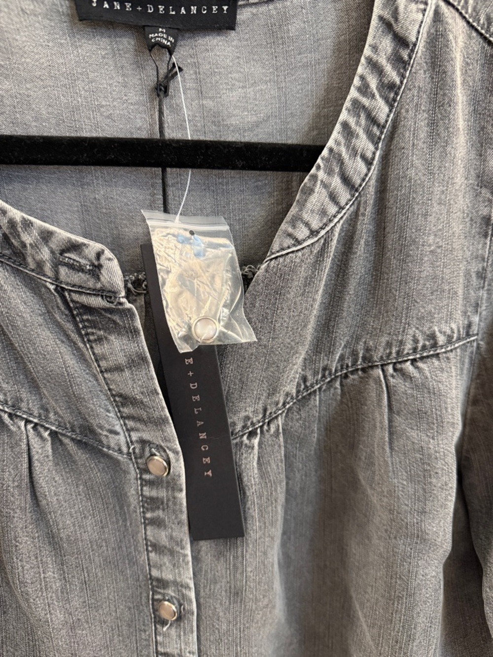 Jane and Delancey Washed Gray Button-Front Women's Top - Picture 2 of 4